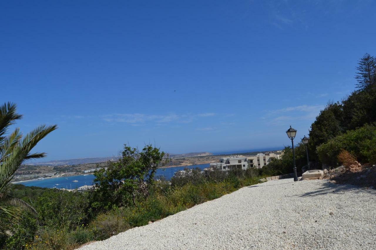 Mellieha Town Centre Bright & Spacious 3 Bedroom Apartment Exterior foto